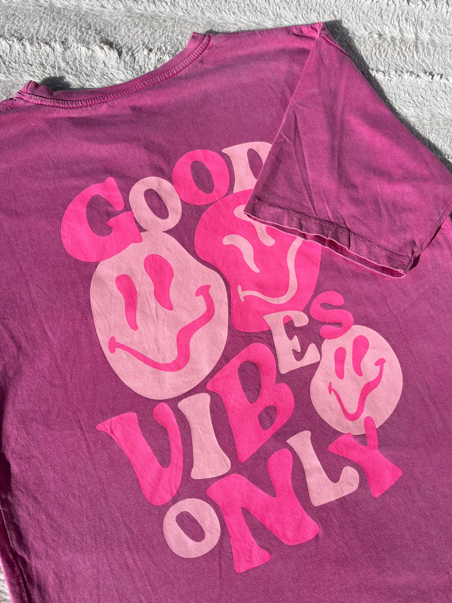 T-shirt Good Vibes fushia