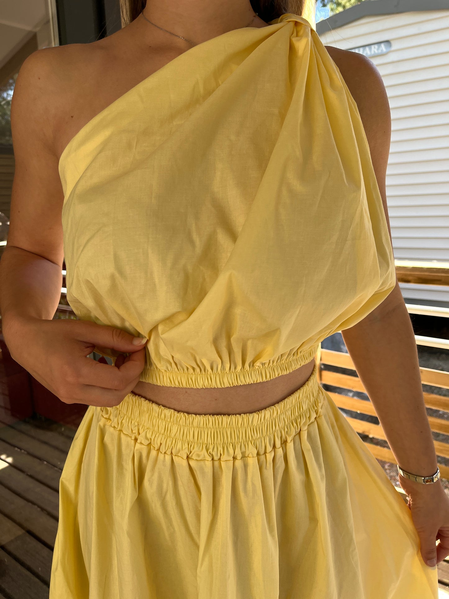 Ensemble  Carmen Jaune