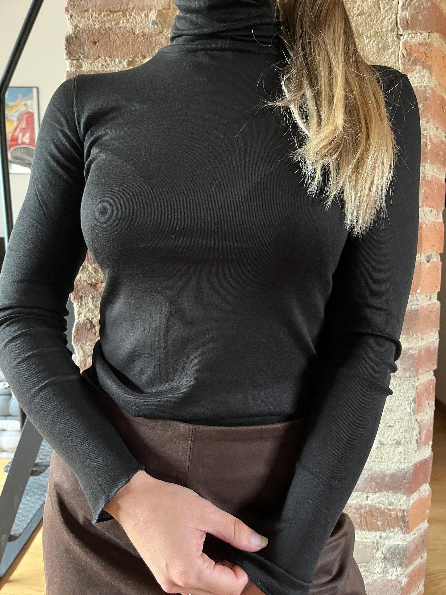 Top col roulé noir