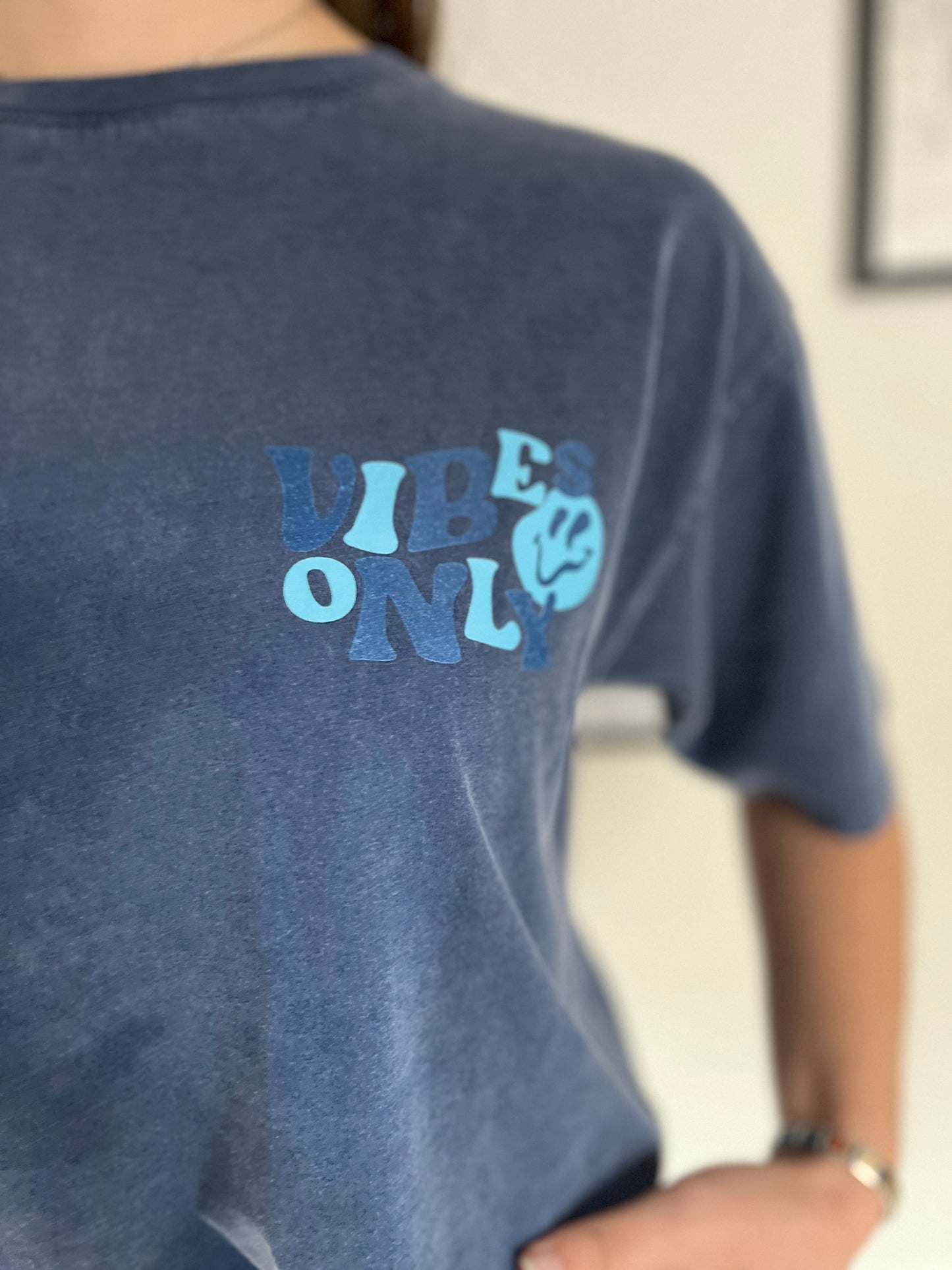 T-shirt bleu Good vibes