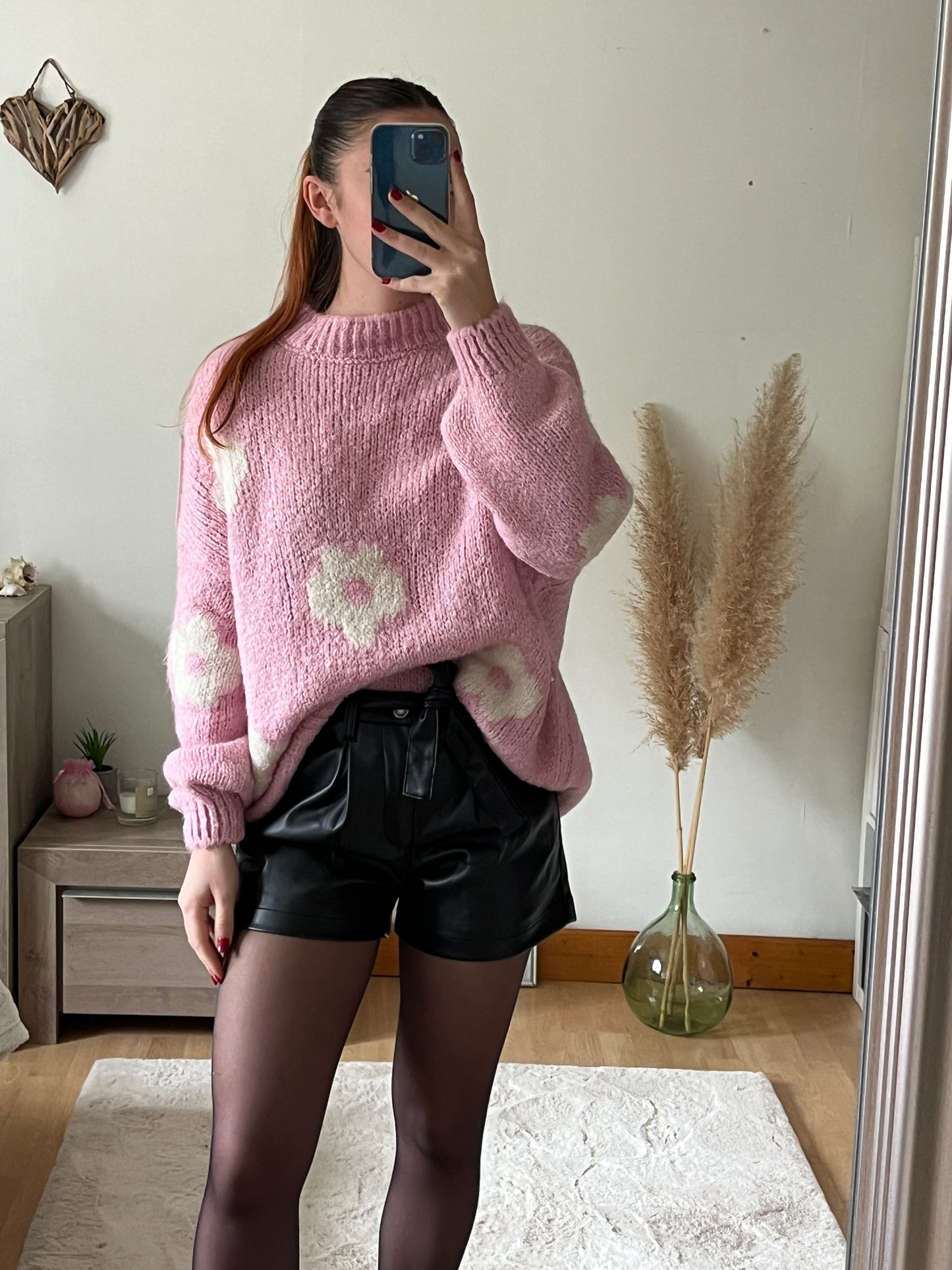 Pull rose à fleurs